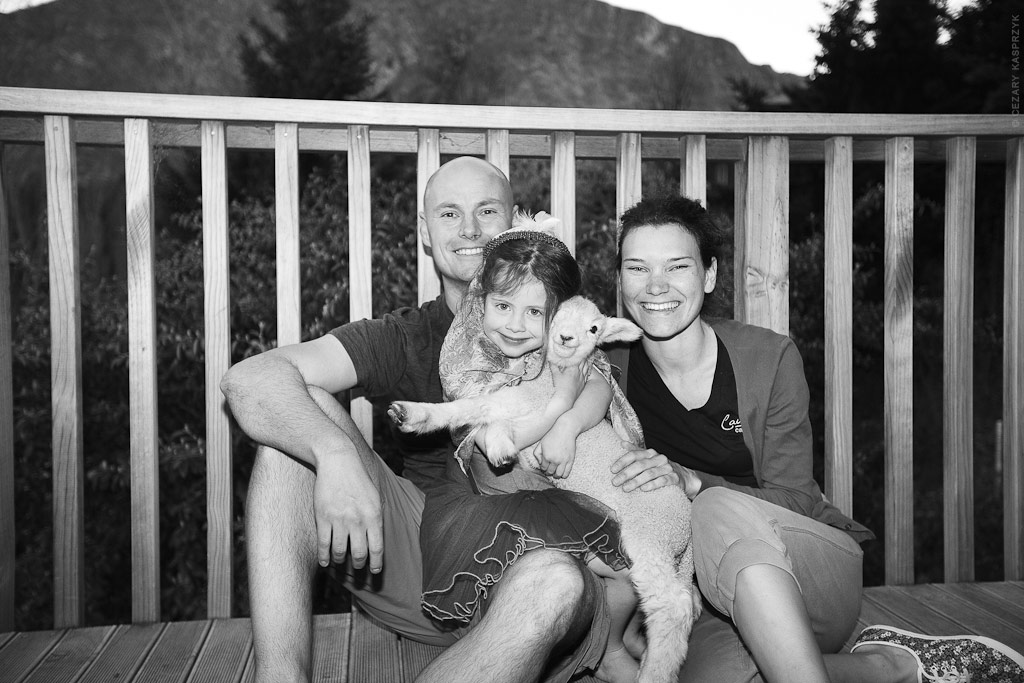 Cezary Kasprzyk Photography - New Zealand - Arthurs Point - Cuddles - Lamb - 2010